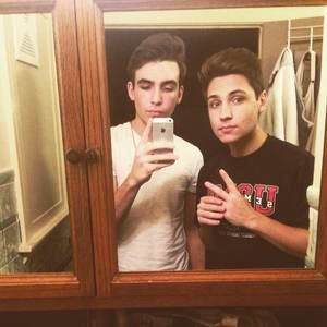 Meet your Posher, Matthew